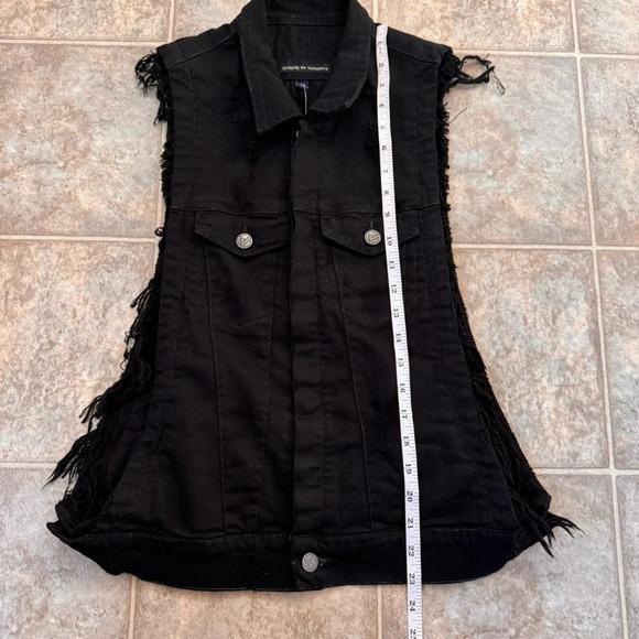 NWOT Citizens of humanity x Jerome Dahan distressed Sleeveless Jean Jacket Black - Picture 9 of 15